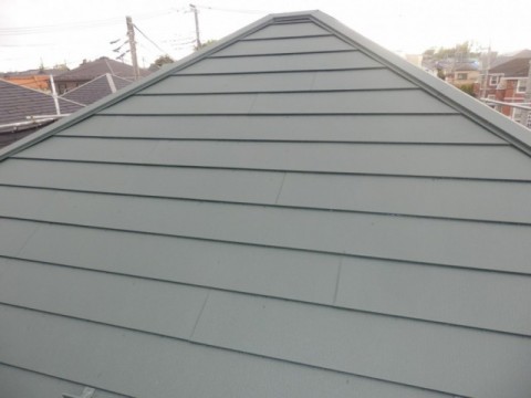 東京都西東京市スーパーガルテクトによる屋根カバー工法工事
